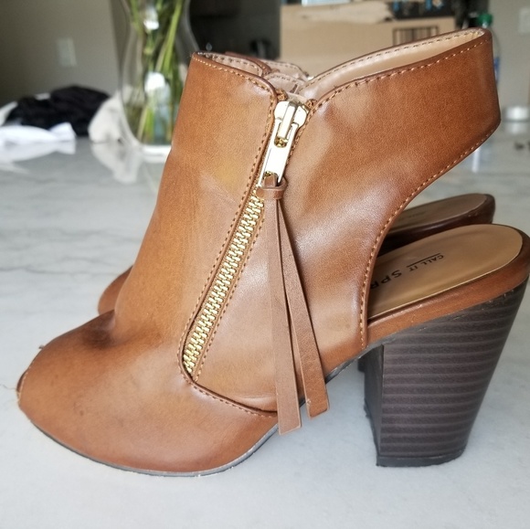 Brown booties - Picture 3 of 6